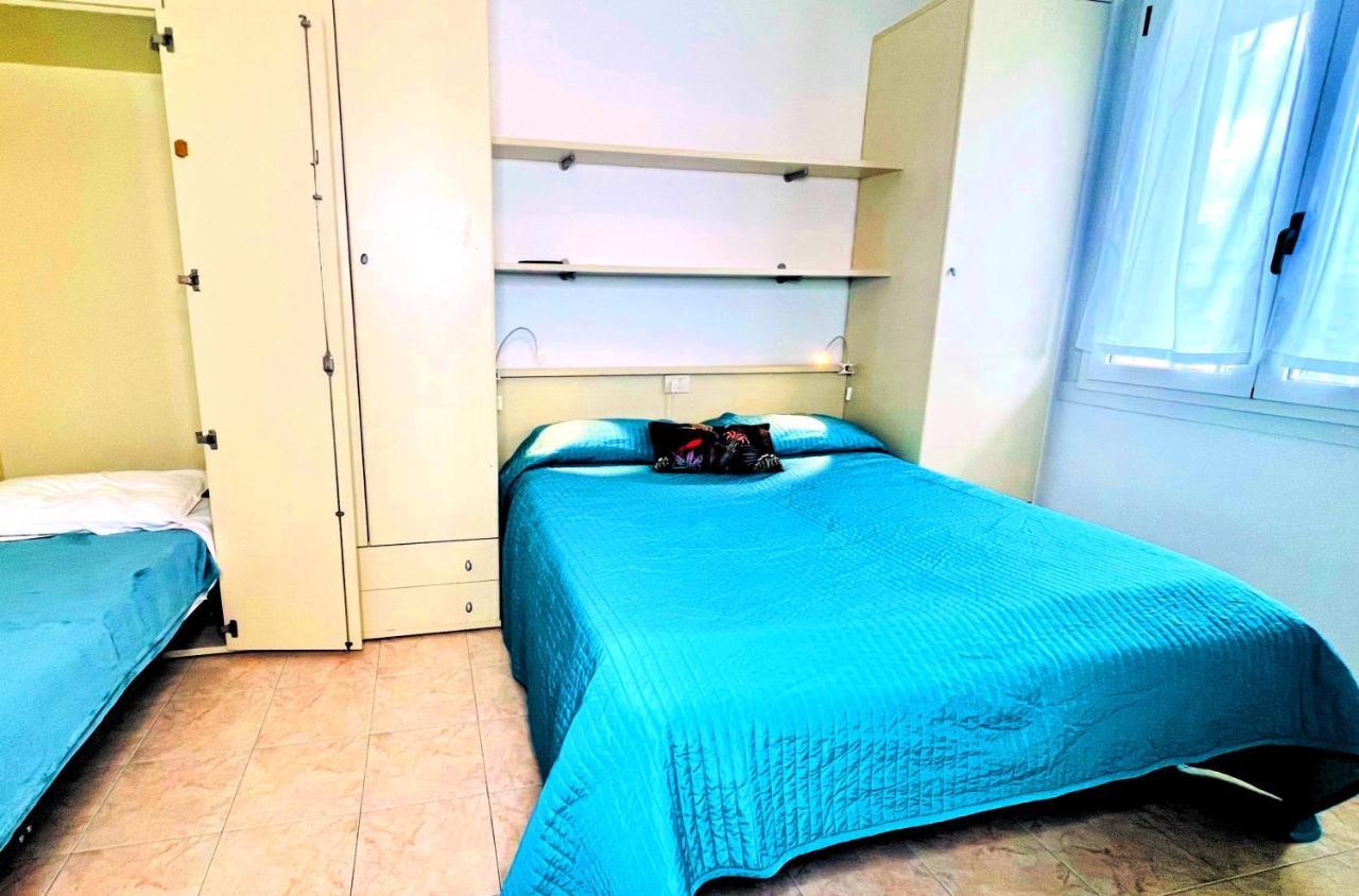 Residence Frontemare Rimini Esterno foto