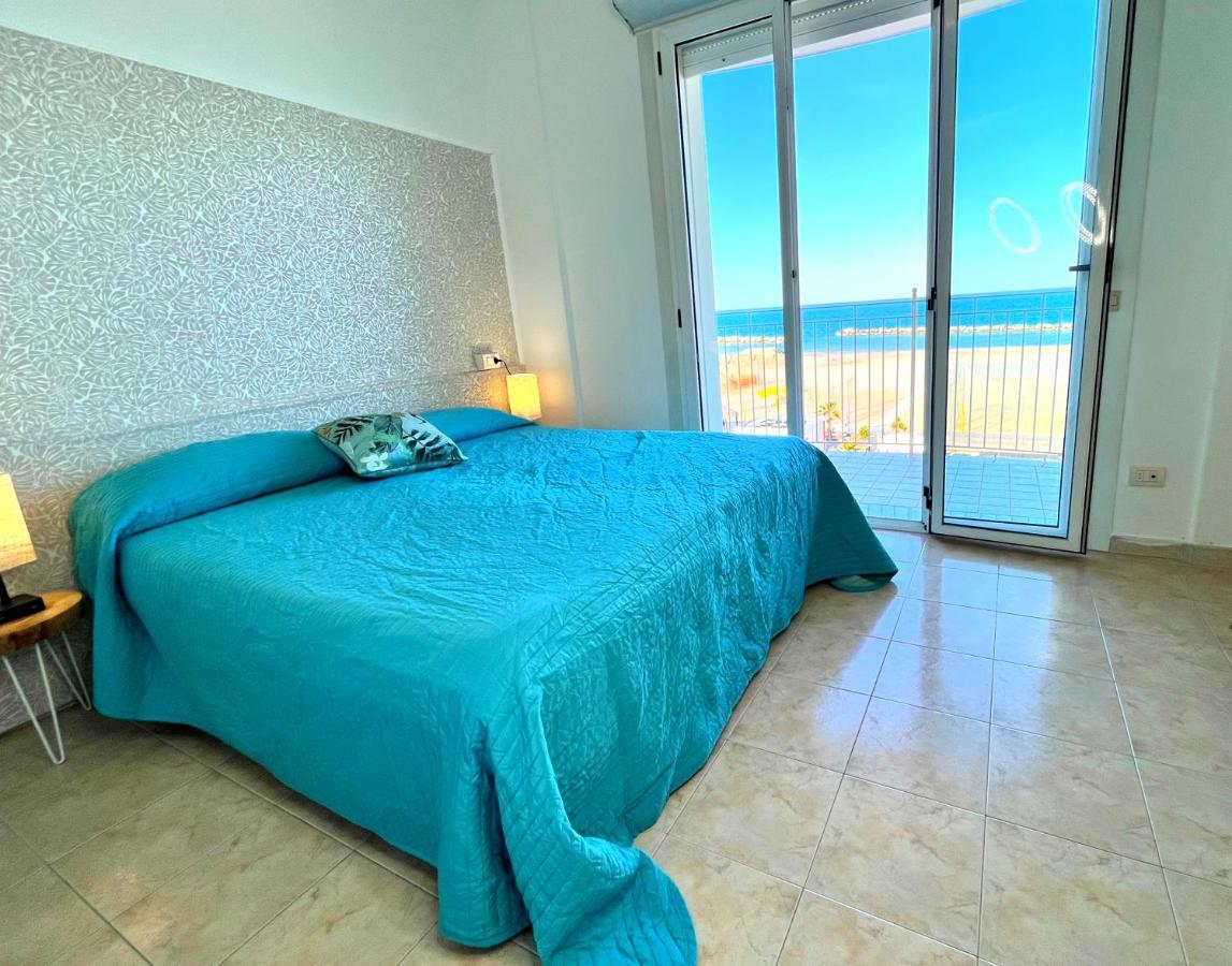 Residence Frontemare Rimini Esterno foto