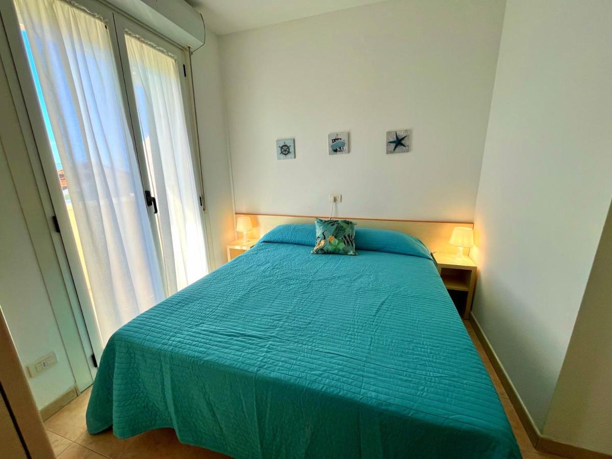Residence Frontemare Rimini Esterno foto