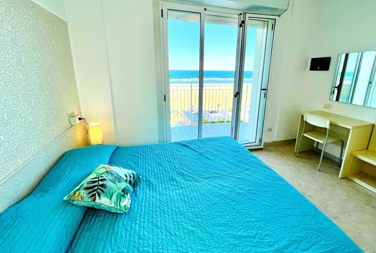 Residence Frontemare Rimini Esterno foto